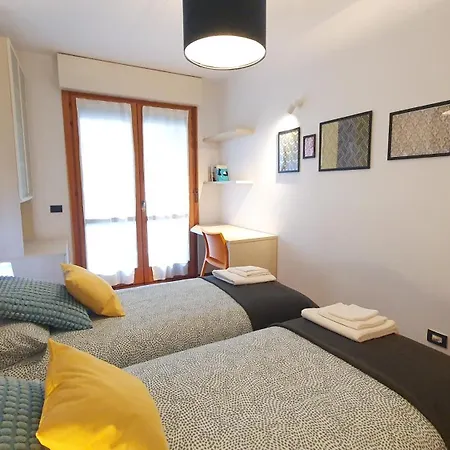 Il Passatore Con Box Auto E Balcone Vicino Stazione Apartmán
