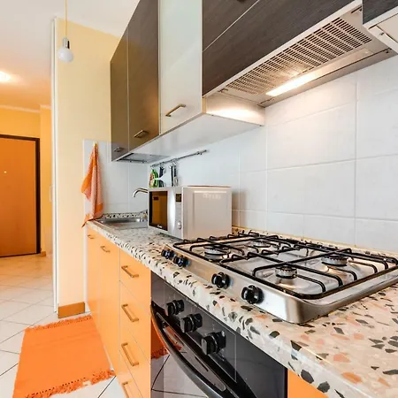 Il Passatore Con Box Auto E Balcone Vicino Stazione Apartmán *