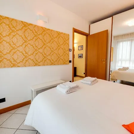 Il Passatore Con Box Auto E Balcone Vicino Stazione * Forlì