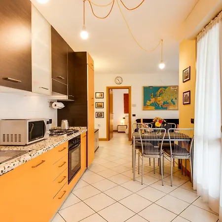 Apartamento Il Passatore Con Box Auto E Balcone Vicino Stazione