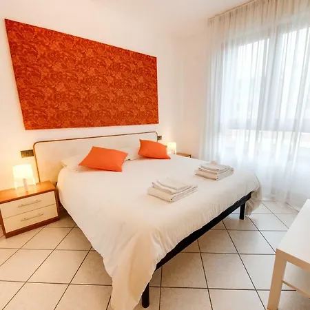 Il Passatore Con Box Auto E Balcone Vicino Stazione * Forlì