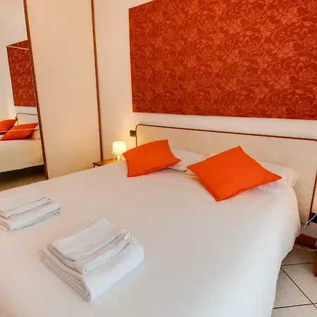 Il Passatore Con Box Auto E Balcone Vicino Stazione Apartamento *